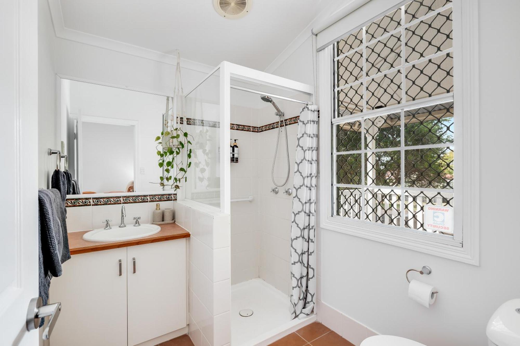 Jacaranda Cottage - Family & Pet Friendly Тувумба Екстер'єр фото